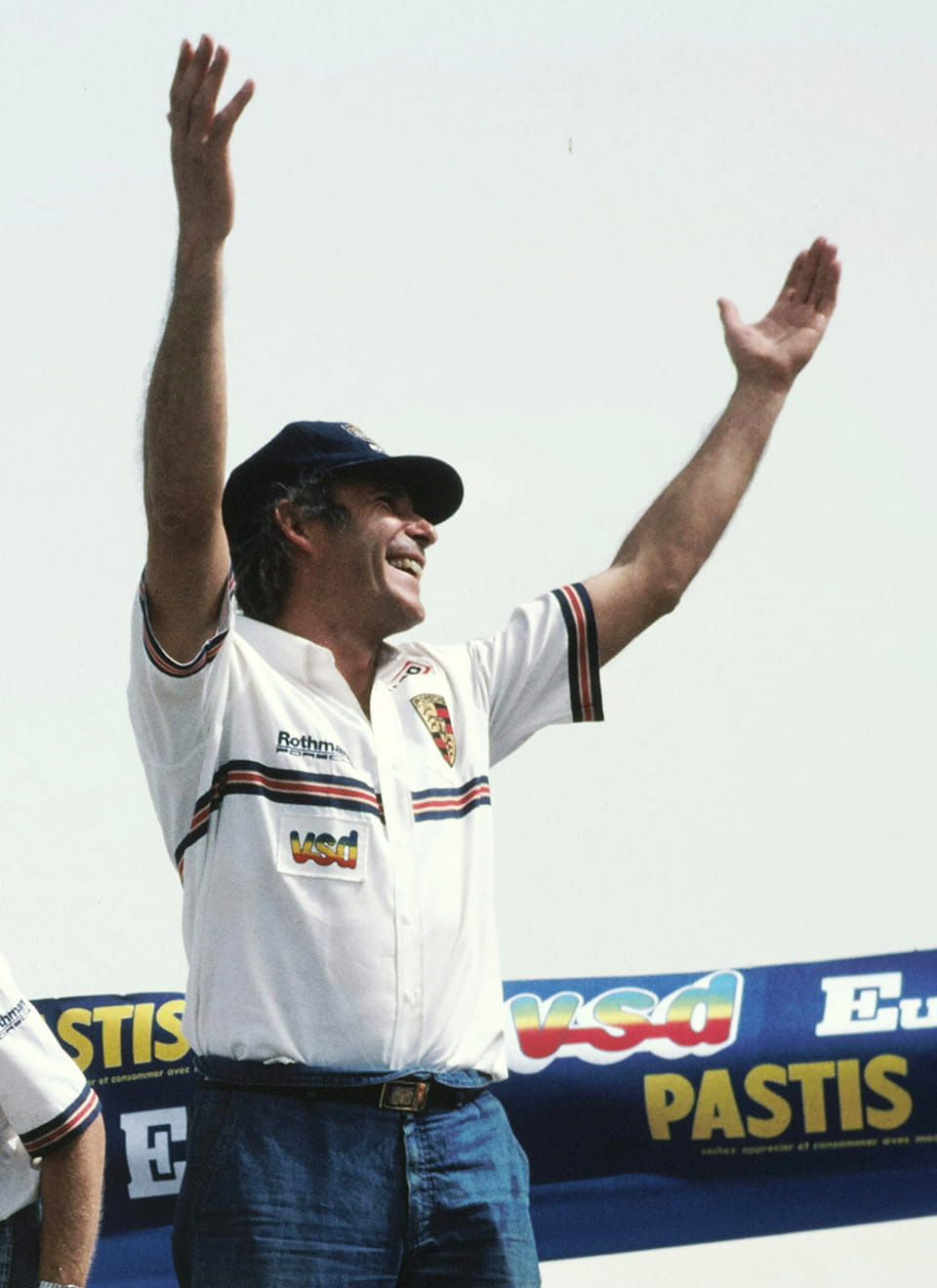 Porsche Japan － Dreamers. On. | René Metge's dusty road to success.