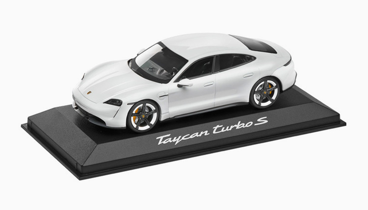 タイカン ターボ S ミニカー 白